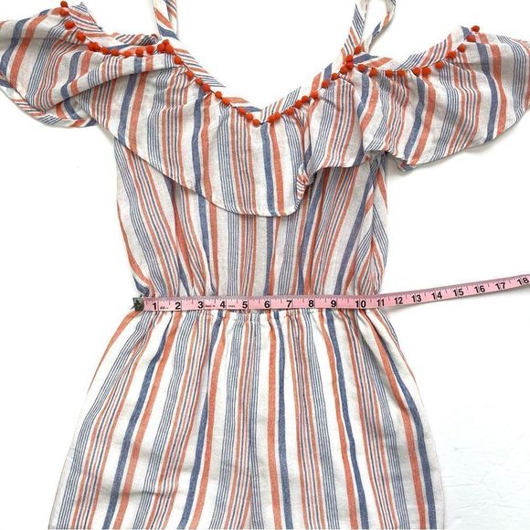 Moon River Ruffle Coral Stripe Cold Shoulder Pom Pom Vacation Romper Size Small - Picture 12 of 12